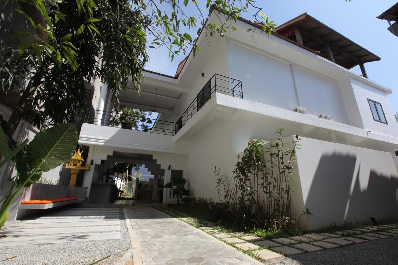 Ashia Hotel & Lounge เสียมราฐ ภายนอก รูปภาพ