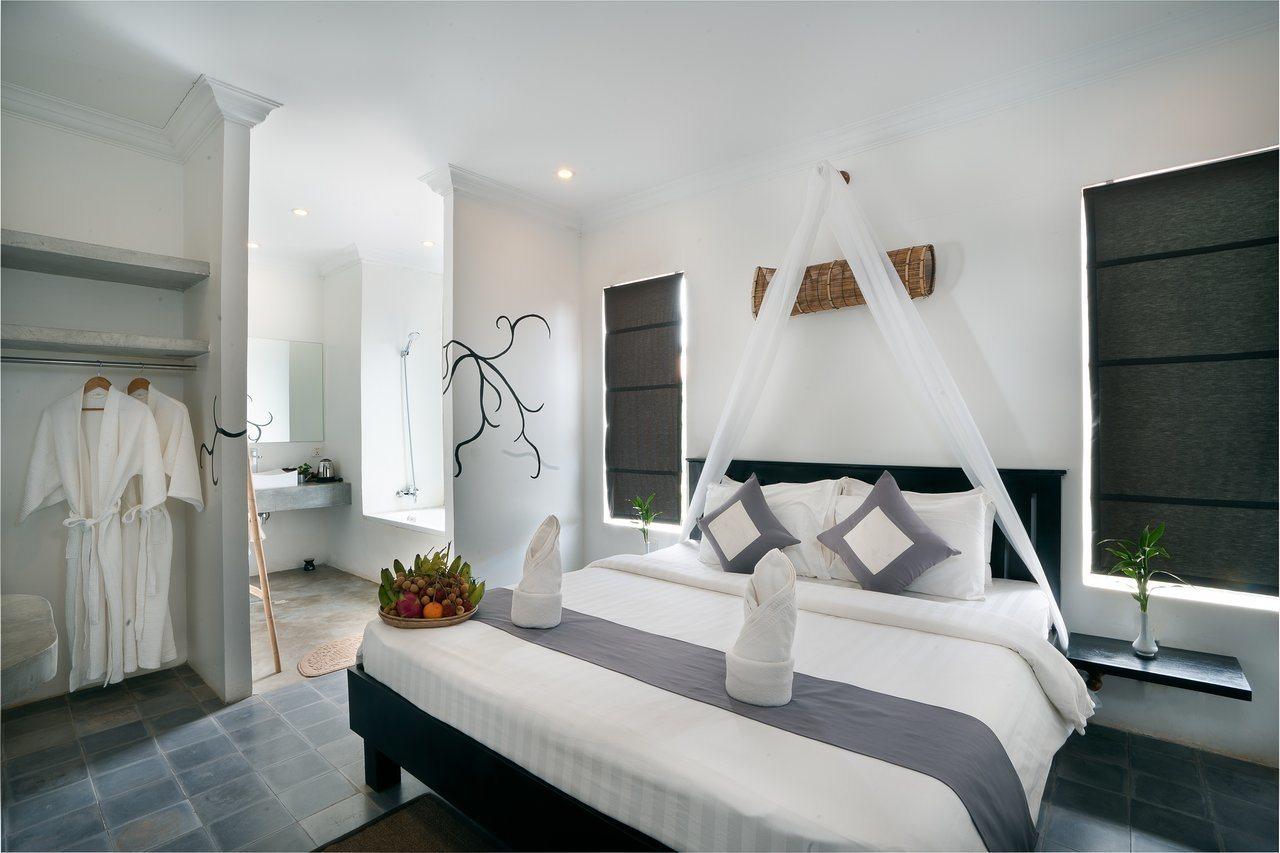 Ashia Hotel & Lounge เสียมราฐ ภายนอก รูปภาพ