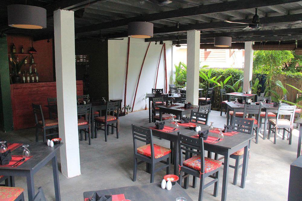 Ashia Hotel & Lounge เสียมราฐ ภายนอก รูปภาพ