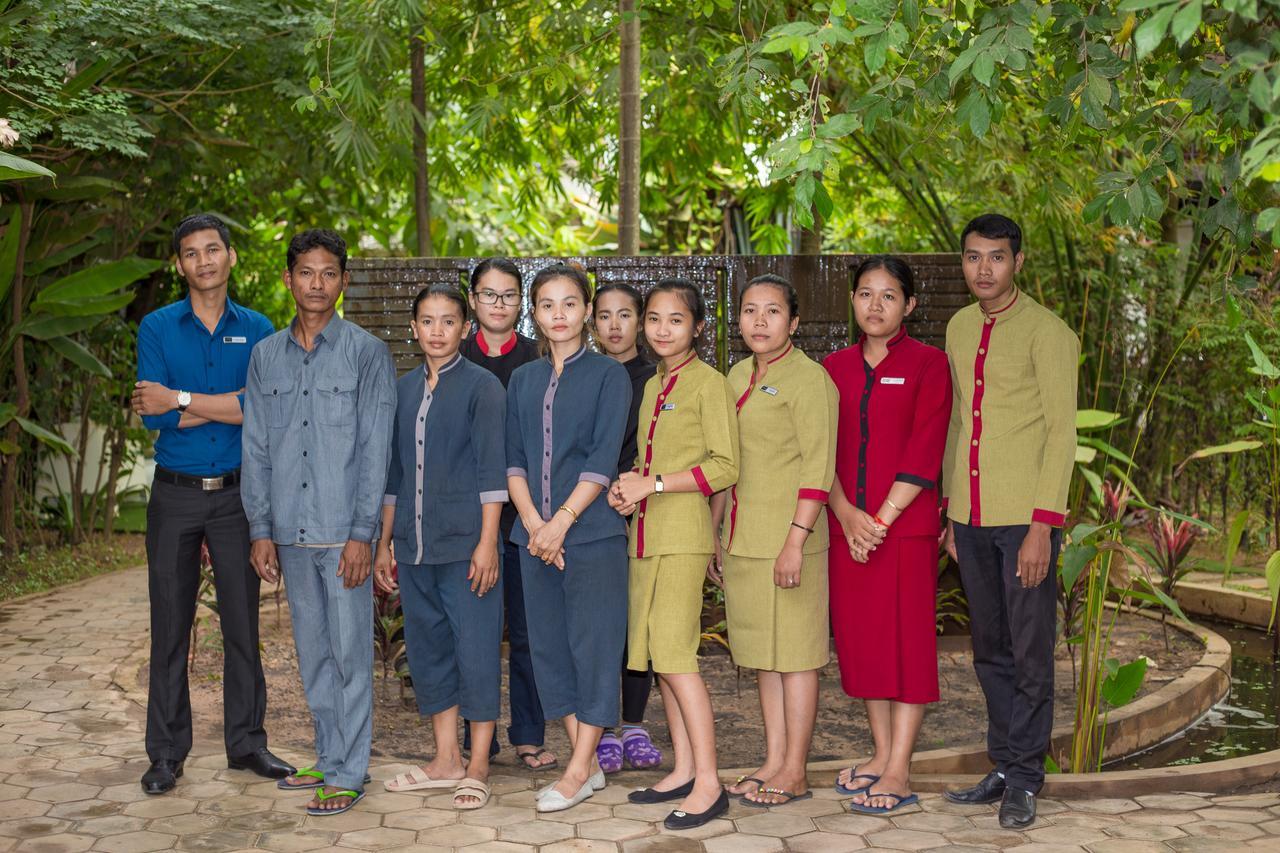 Ashia Hotel & Lounge เสียมราฐ ภายนอก รูปภาพ