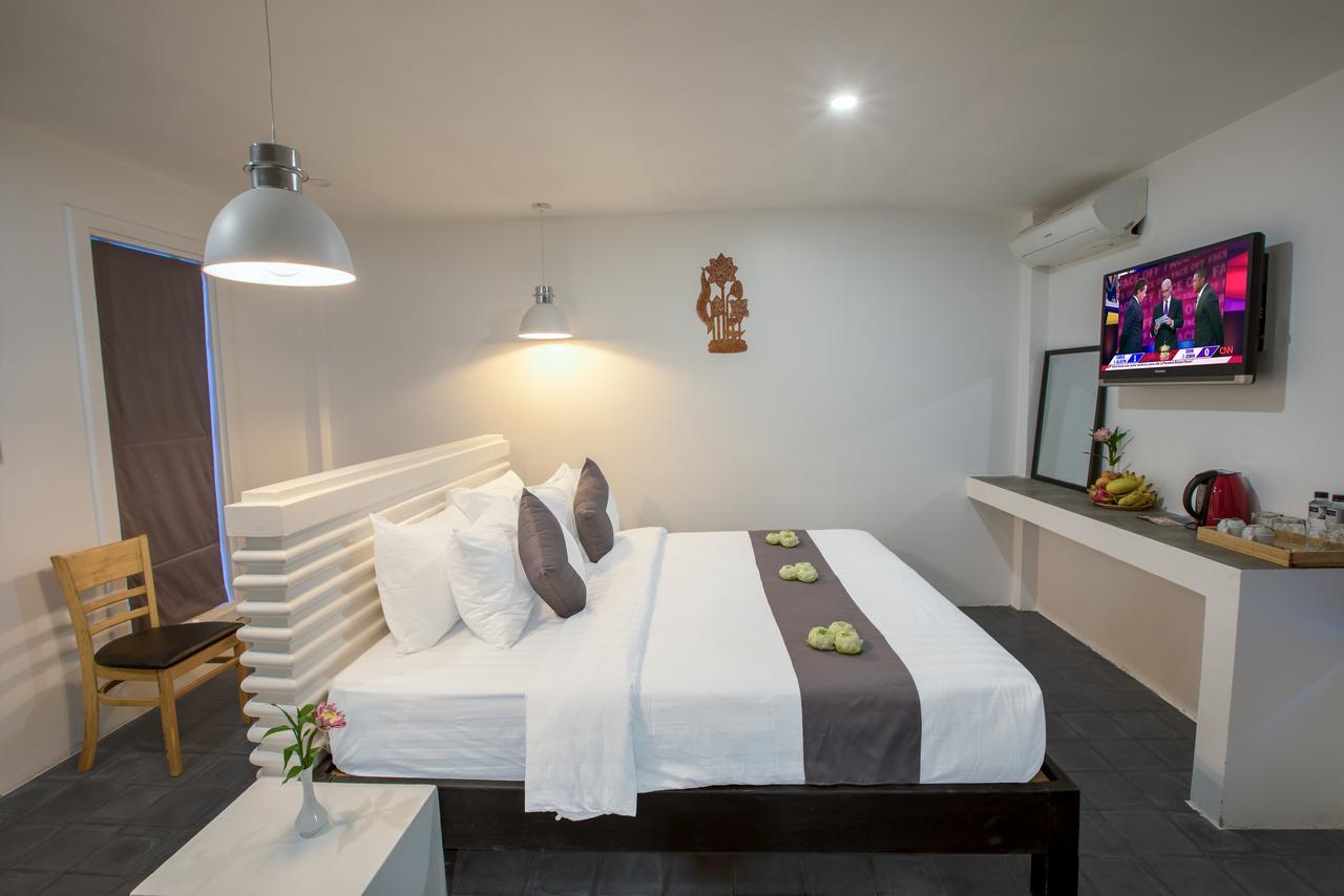 Ashia Hotel & Lounge เสียมราฐ ภายนอก รูปภาพ