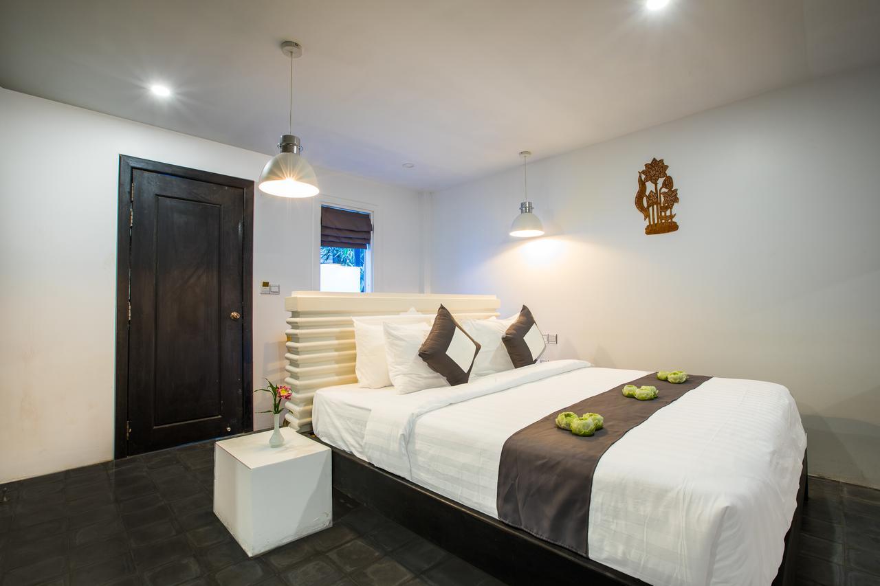Ashia Hotel & Lounge เสียมราฐ ภายนอก รูปภาพ