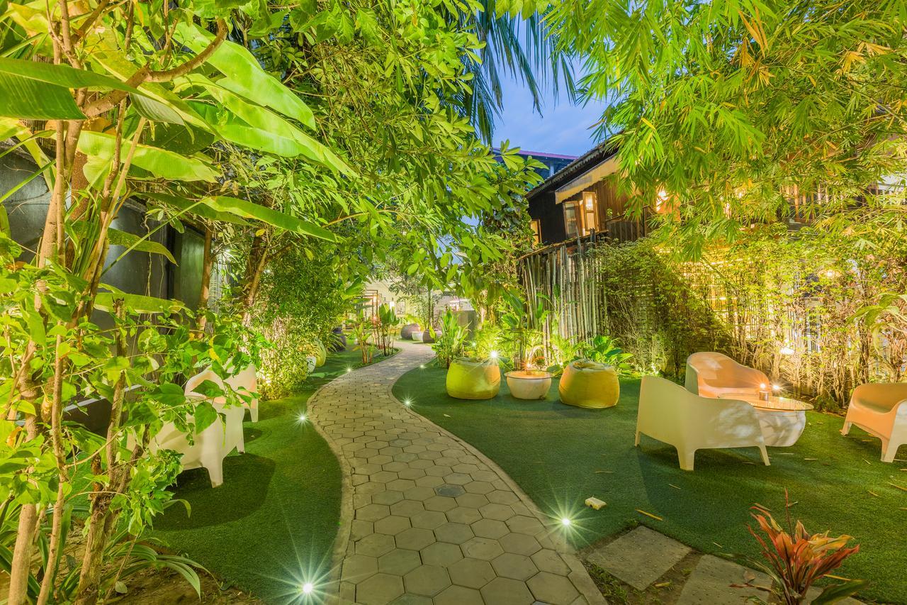 Ashia Hotel & Lounge เสียมราฐ ภายนอก รูปภาพ