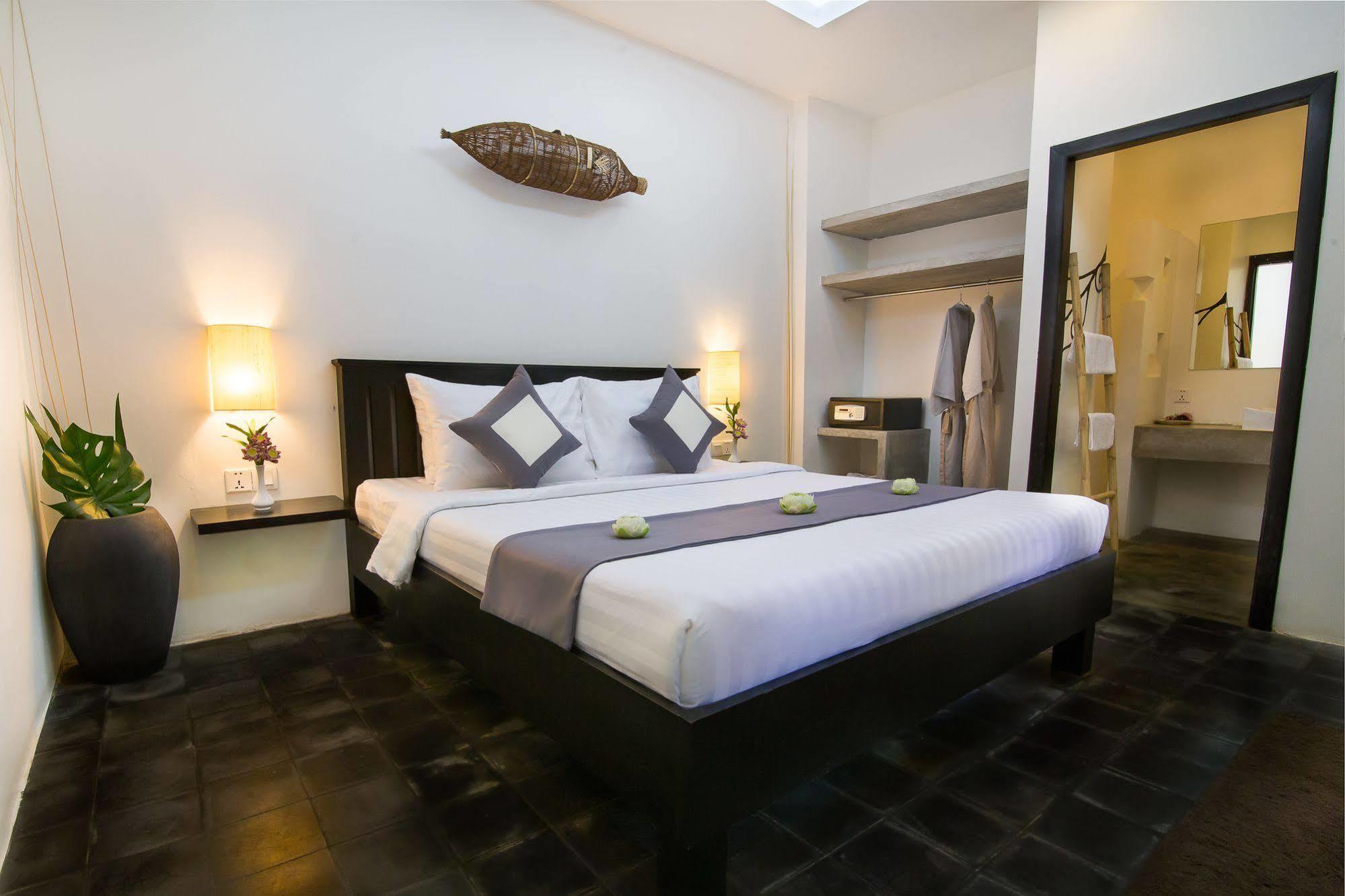 Ashia Hotel & Lounge เสียมราฐ ภายนอก รูปภาพ